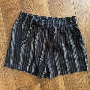 Briggs New York Black and Gray Striped Women Shorts